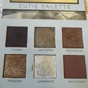 Lightly used palette